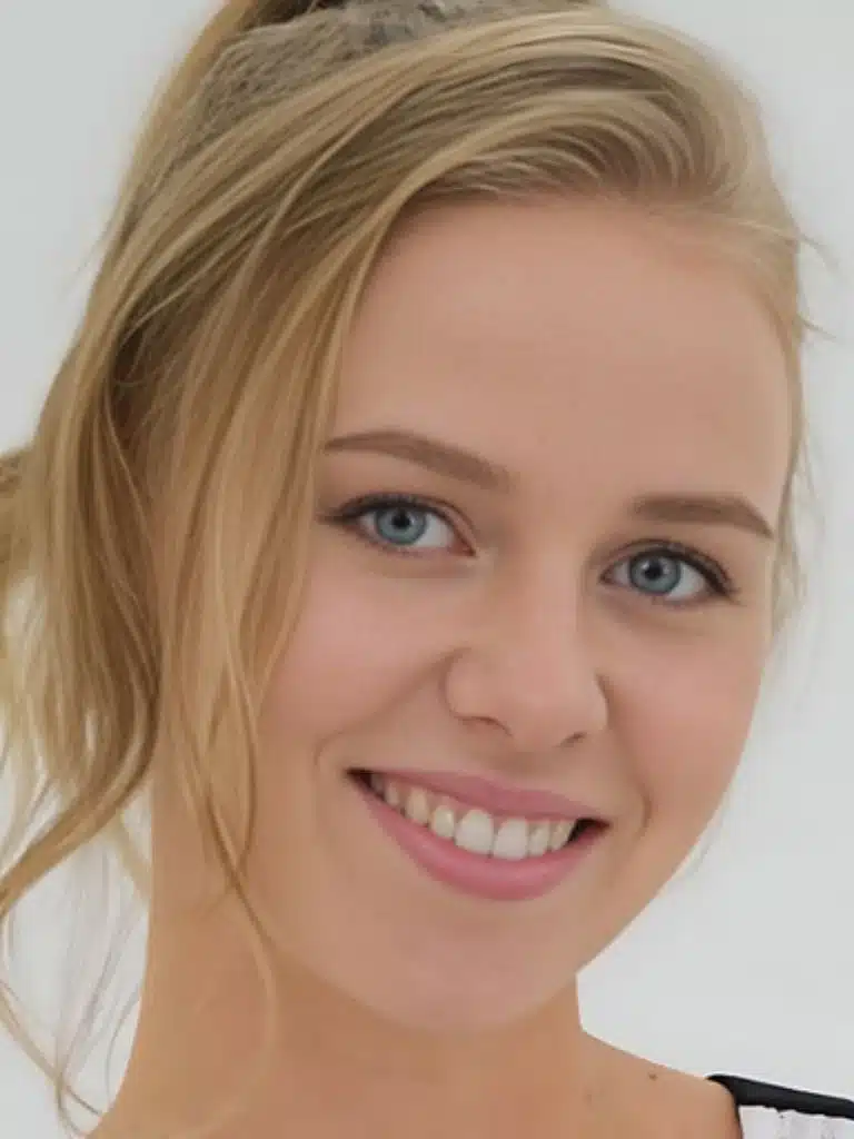 Ella Elastic Biography: Wiki, Age, Career, Height, Weight, Boyfriend, Net Worth & More